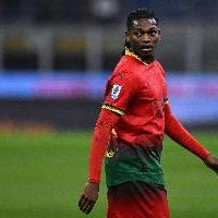 db体育官网-记者：莱奥明晚回米兰基地，周一参加首场合练